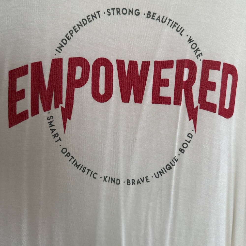 Great condition muscle tank with a fearless message-